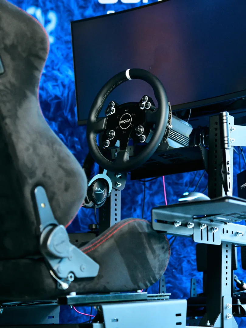 Педали CRP2 и кокпит автосимулятора Sora Racing Краснодар