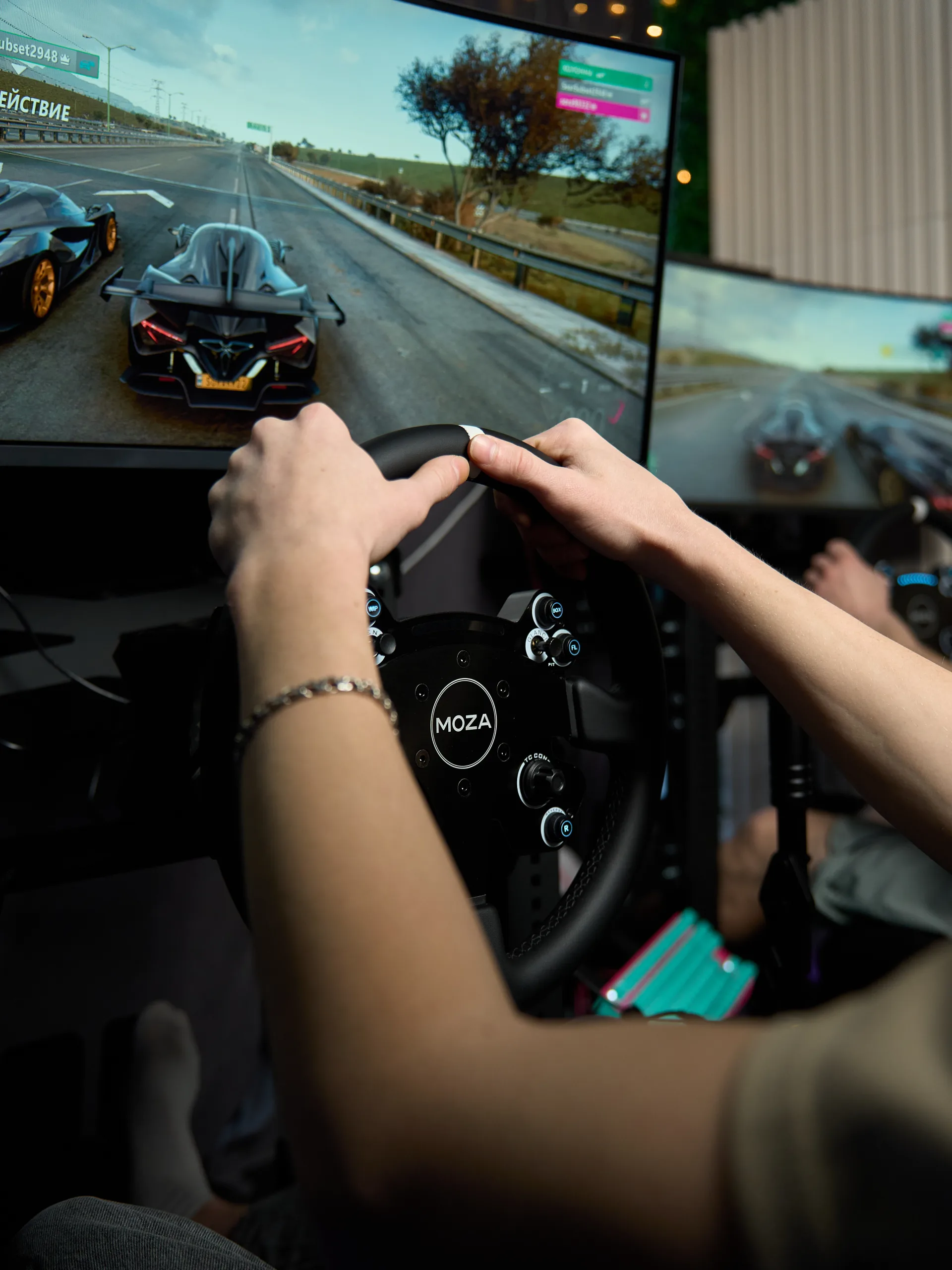Симрейсинг клуб в Краснодаре — гонки на автосимуляторе Sora Racing